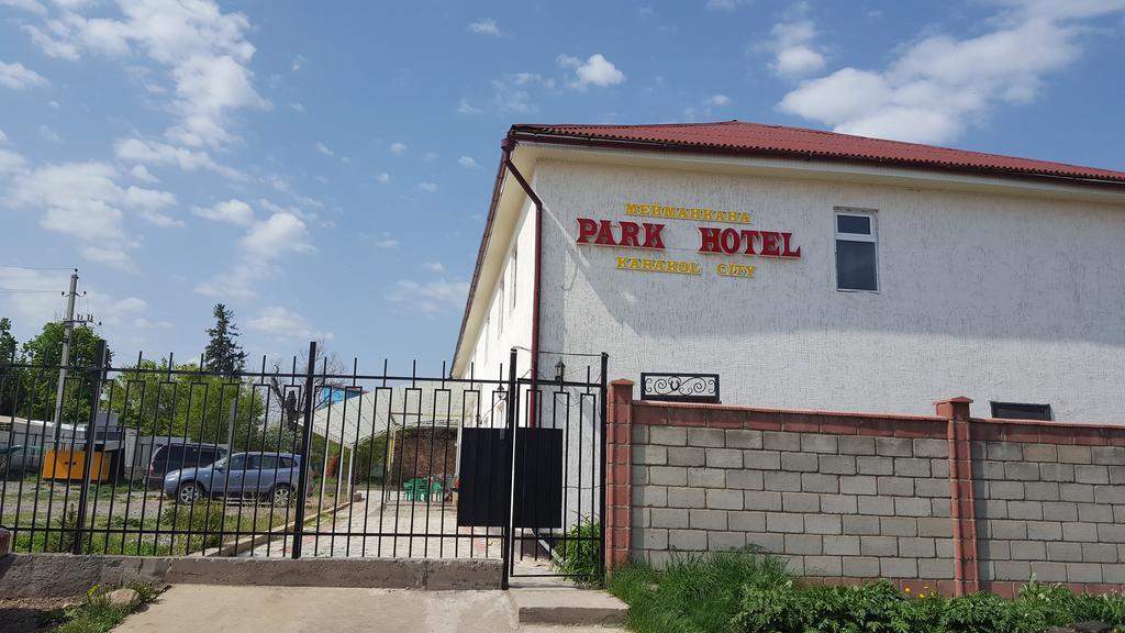 Park Hotel&Hostel Karakol Exteriér fotografie